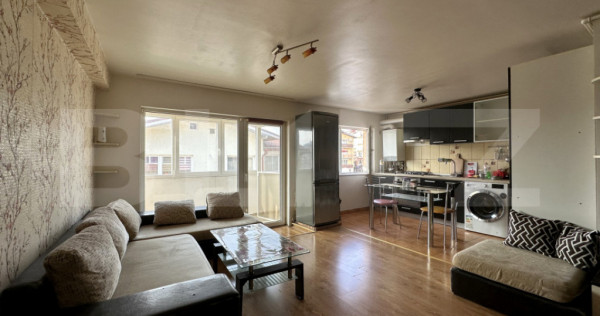 EXCLUSIV! Apartament 4 camere, 125 mp utili, parcare, strada