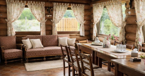 FILM!Resedinte montane,mobilate,echipate, jacuzzi,piscina,pr