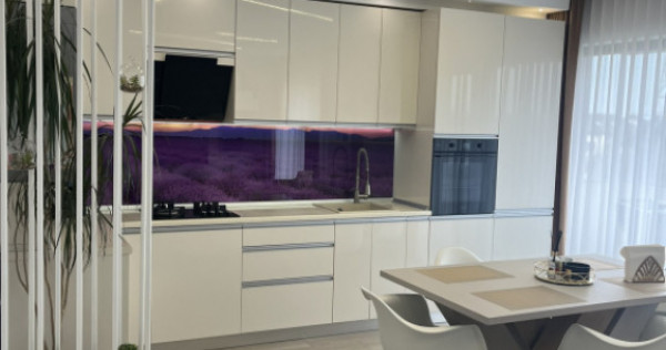 Apartament 3 camere, 82 mp utili, zona Albert