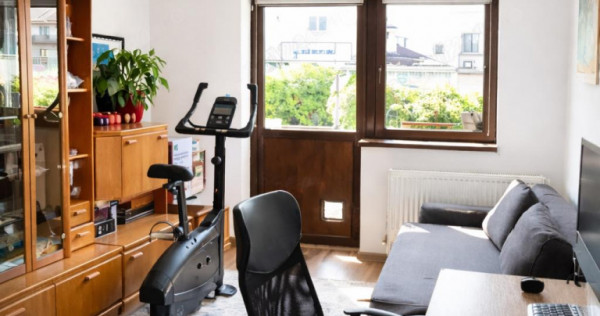 Duplex deosebit cu gradina verde, Dealul Lempes, Sanpetru, B