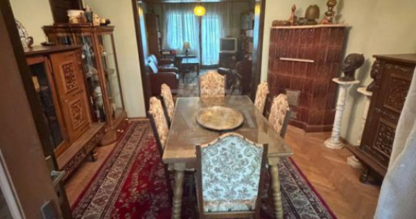 3 camere Piața Victoriei decomandat,garaj,et. 2,1968,metrou