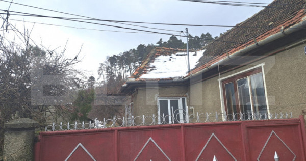 Casă de renovat cu teren generos 1.400 mp &ndash; Codlea