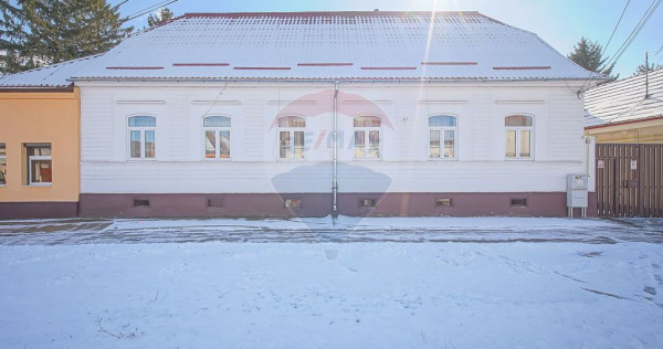 Comision 0% | Proprietate săsească restaurată complet ...