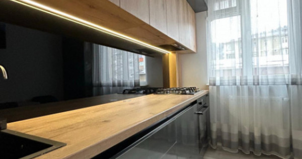 Apartament Lux 3 camere 87mp central cu 2parcare 700&euro;