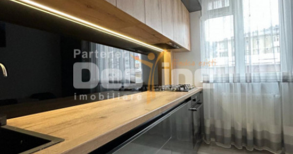 Apartament Lux 3 camere 87mp central cu 2parcare 700&euro;