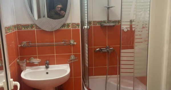 Apartament 4 cam de inchiriat