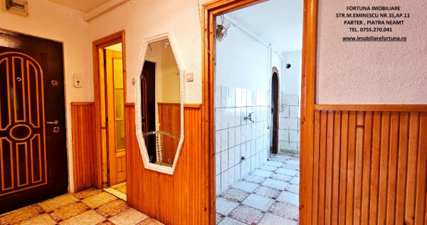 Apartament 3 camere decomandate,etaj 1,loc parcare si boxa,C.Romanului