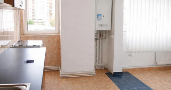 Apartament 2 camere, decomandat - zona Grivitei