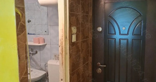 Podu Ros - garsoniera mobilata