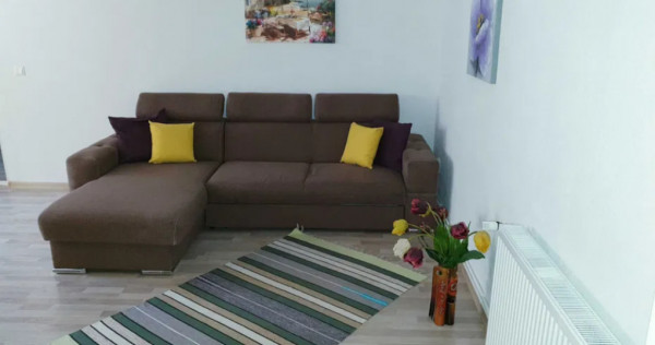 Apartament cu 5 camere, decomandat - Centrul Istoric