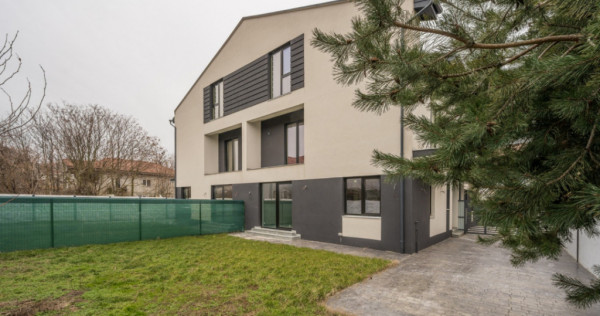 Casa se preda finisata - 4 bai - 3 dormitoare - curte - parc