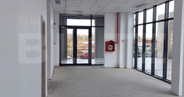 Spațiu de &icirc;nchiriat, la parter, 134 mp utili, zona Noua