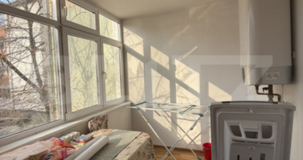 Apartament 4 camere, et. 1, Calea Severinului/ Scoala Deceba