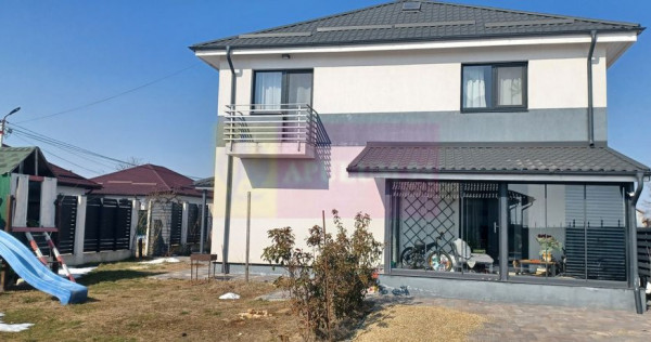 Săbăreni, casă P+1+pod, 5 camere, 130 mp utili, curte ...