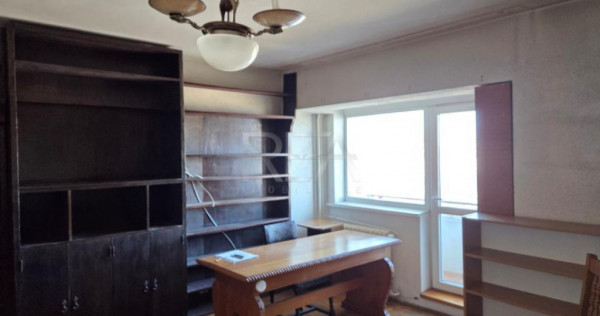 2 camere Unirii decomandat, parcare, an 1993, metrou, 63 mp