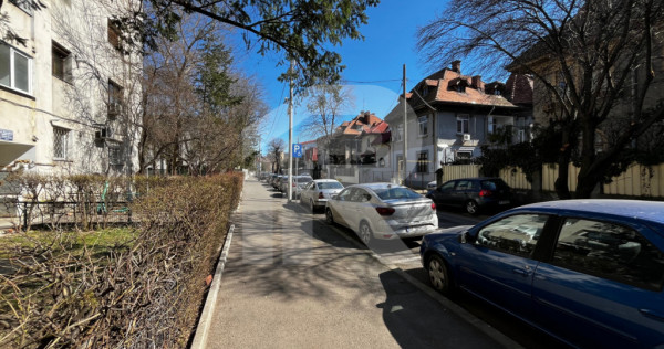 2 camere cochet &icirc;ntr-o zona selecta de case &ndash; liniste apr