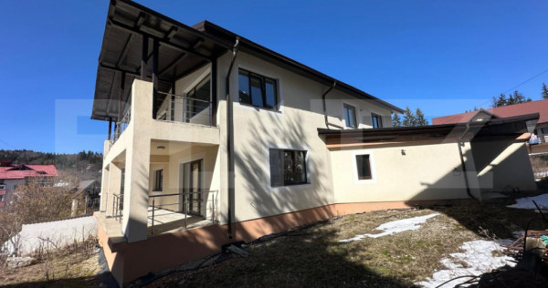 Casa familiala spatioasa de vanzare - Predeal