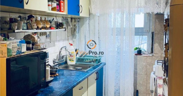 Apartament Decomandat cu centrala zona Buziasului