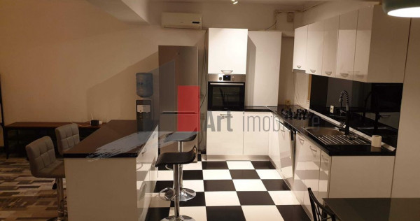 Apartament 80 mp + 4 mp balcon, loc de parcare privat Mil...