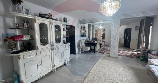 Casă 3 camere str Contemporanului