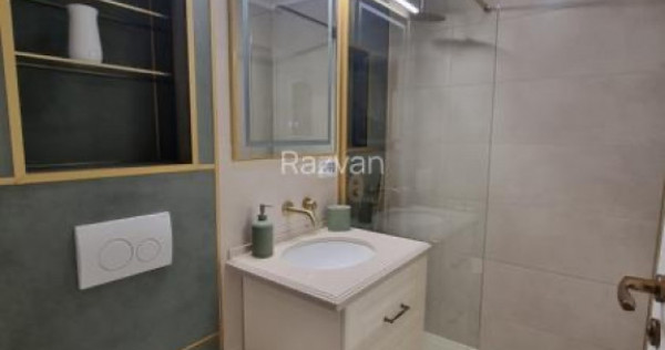 Dristor etaj 10 decomandat