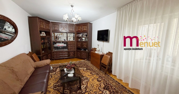 Apartament 3 camere,str.VICTORIEI , etaj 1
