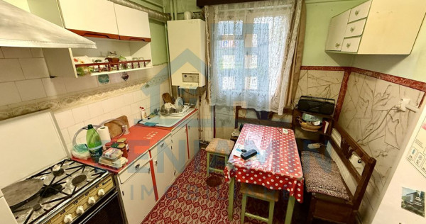 3 decomandate - parter - 65mp - centrala - gol - Scriitor...