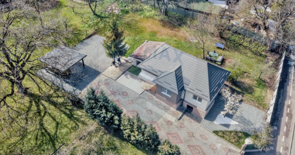 Casa cu 3 camere si 1500mp teren de inchiriat in Faget