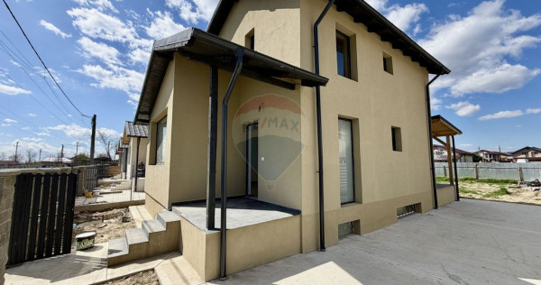 Casă / Vilă Golesti