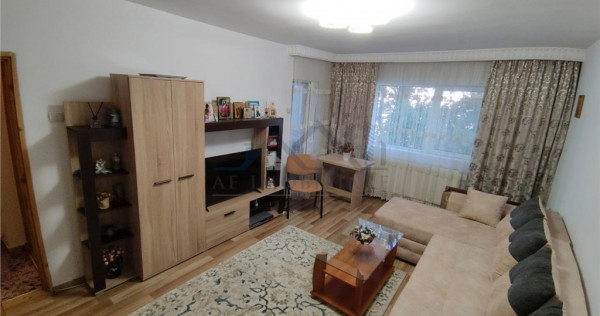 Apartament 3 camere decomandat Etaj 2