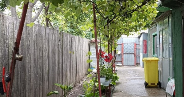 Casa zona Radu Negru