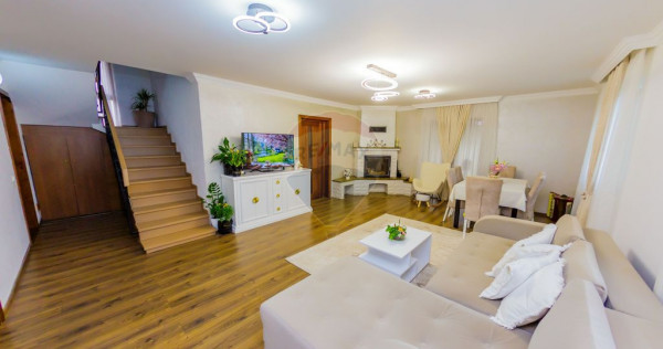CASA DE LUX DE VANZARE cu 2900 mp teren