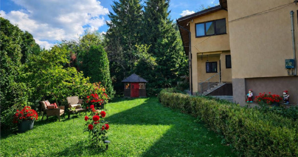 Tur LIVE!Casa cu arhitectura traditionala, curte spatioasa,f