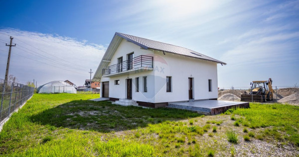 Casă nouă P+M, 160 mp utili | 1.000 mp teren | Bradu ??...