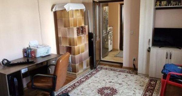 Exclusivitate apartament doua camere plus curte DNCB