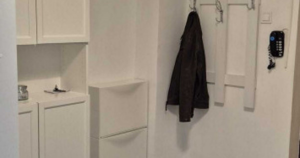 Muncii orzari etaj 4