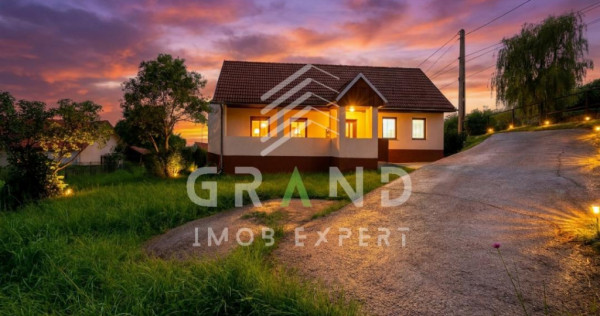 OPORTUNITATE RARĂ!Casă+teren 3.475mp | Mihăiești,S&acirc;npau