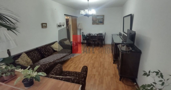 V&acirc;nzare apartament 3 camere Bd. Obregia - Pța Străduin...