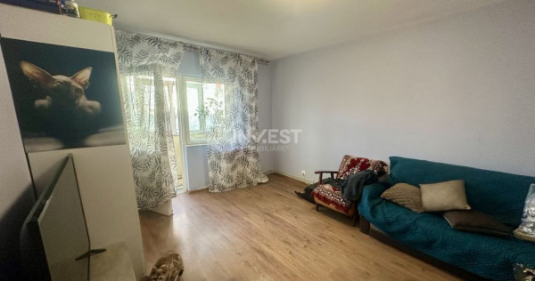 Apartament 4 camere-Decomandat-Etaj 1