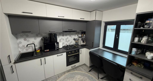 Apartament 2 camere , parter, 58 mp , renovat complet si mob