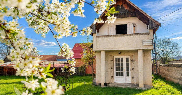 Teren frumos de 1.469 mp cu casuta: oportunitate in zona Cen