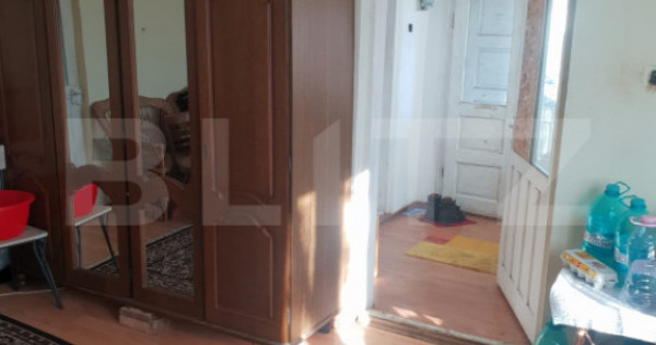 Casă cu 3 dormitoare și teren generos de 96 ari, aproape d