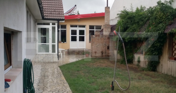 Casa de vanzare, 3 camere, 168 mp - Oradea