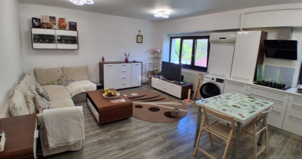 Apartament 3 camere, decomandat, zona Pacurari, Iasi