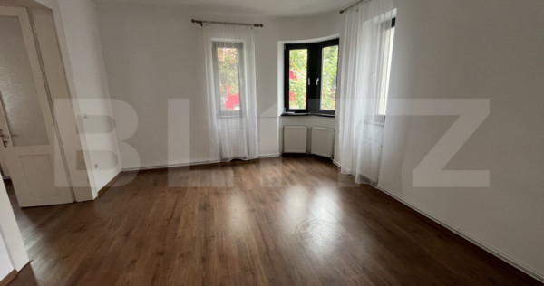 Casa moderna, nemobilata, zona centrala Bistrita langa Polic