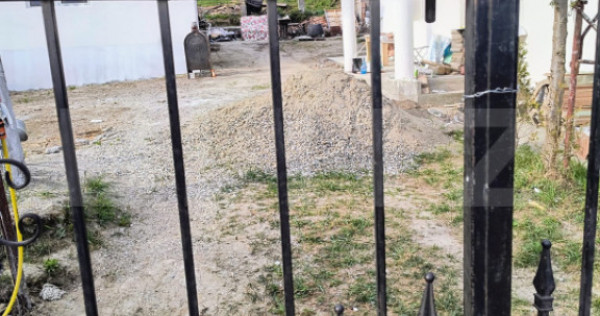 CASA SPATIOASA DE VANZARE CE OFERA CONFORT SI LINISTE