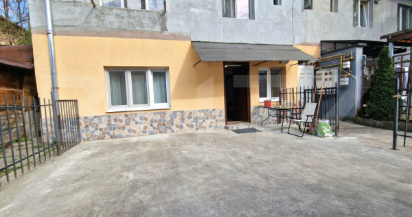 Apartament 2 camere, 38 mp, curte de 30 mp, parcare, zona Ma