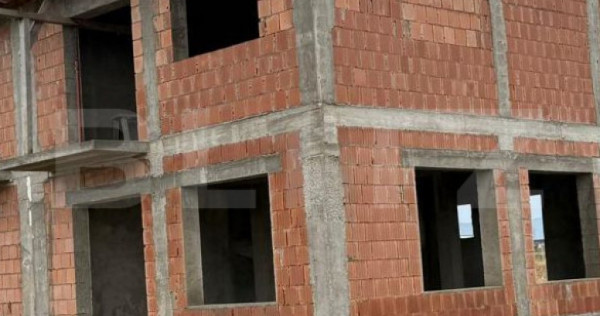 Casa cu 3 dormitoare, semifinisata, teren 400 mp, cartier Iz