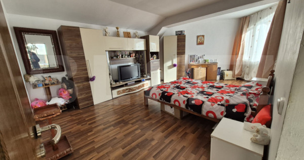 Casa 5 camere, 248 mp, teren 496 mp, zona Closca