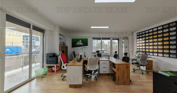 Apartament modern cu terasa generoasa curte